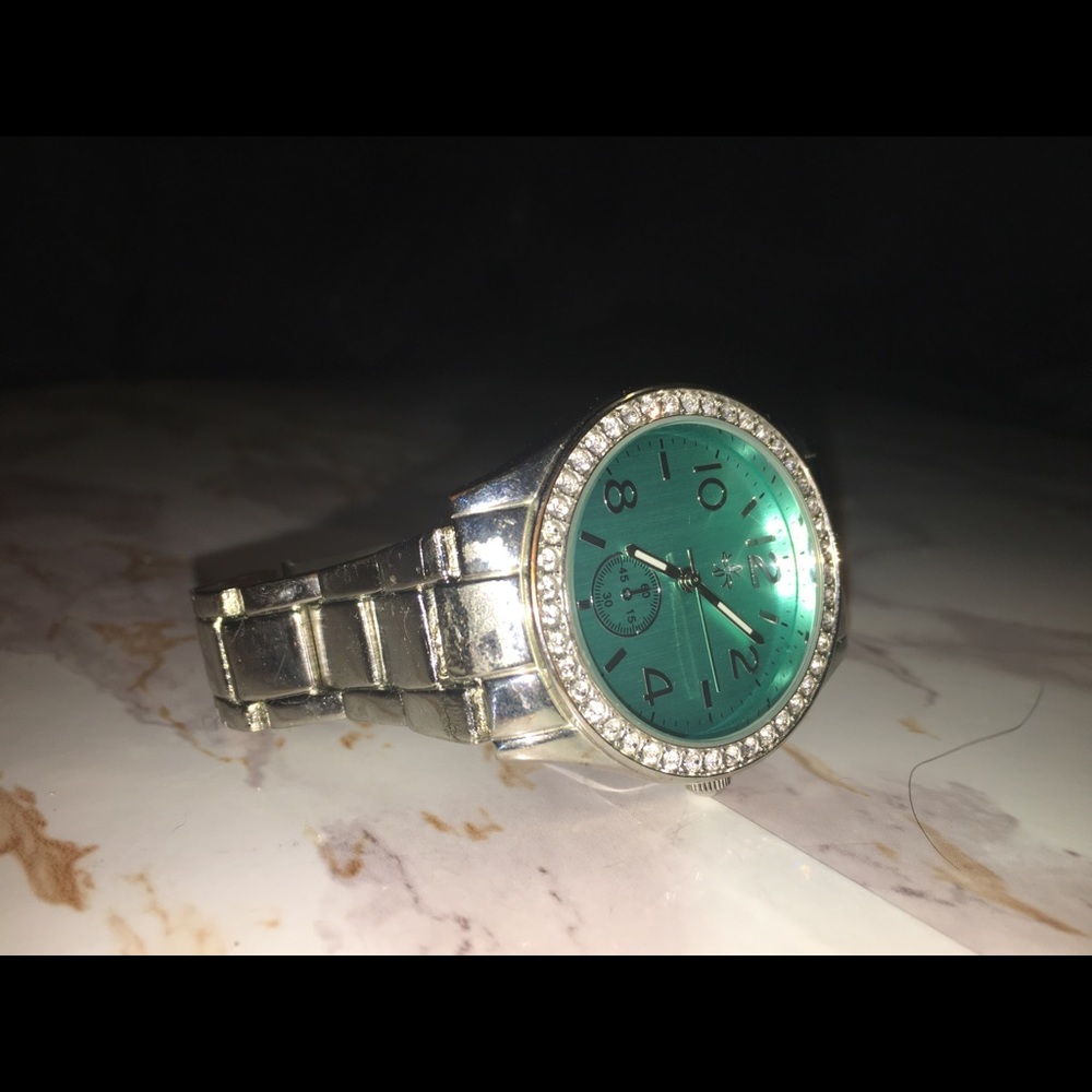 Watch - Picture 8 of 8